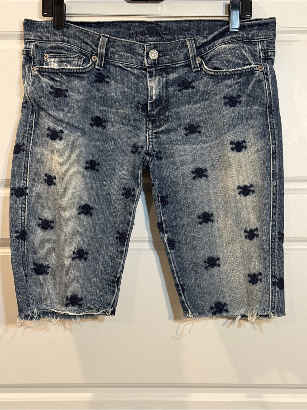 7 For All Mankind low-rise embroidered skull and crossbones denim shorts 30